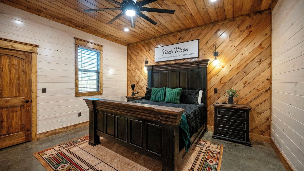 Photo of Bedroom in Pickens