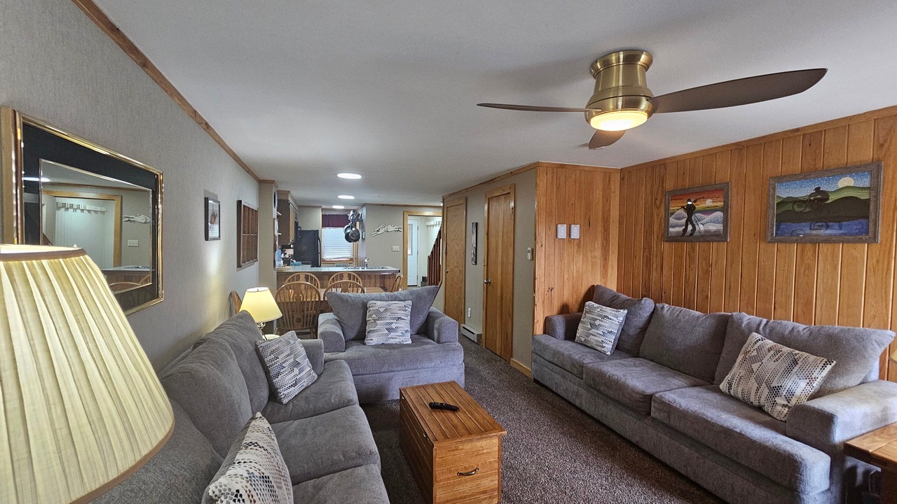 Photo of Livingroom in Edray