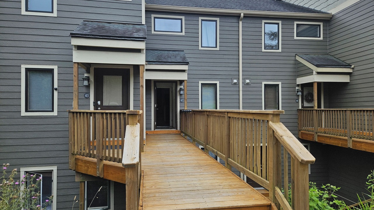 Photo of Outdoor in Edray