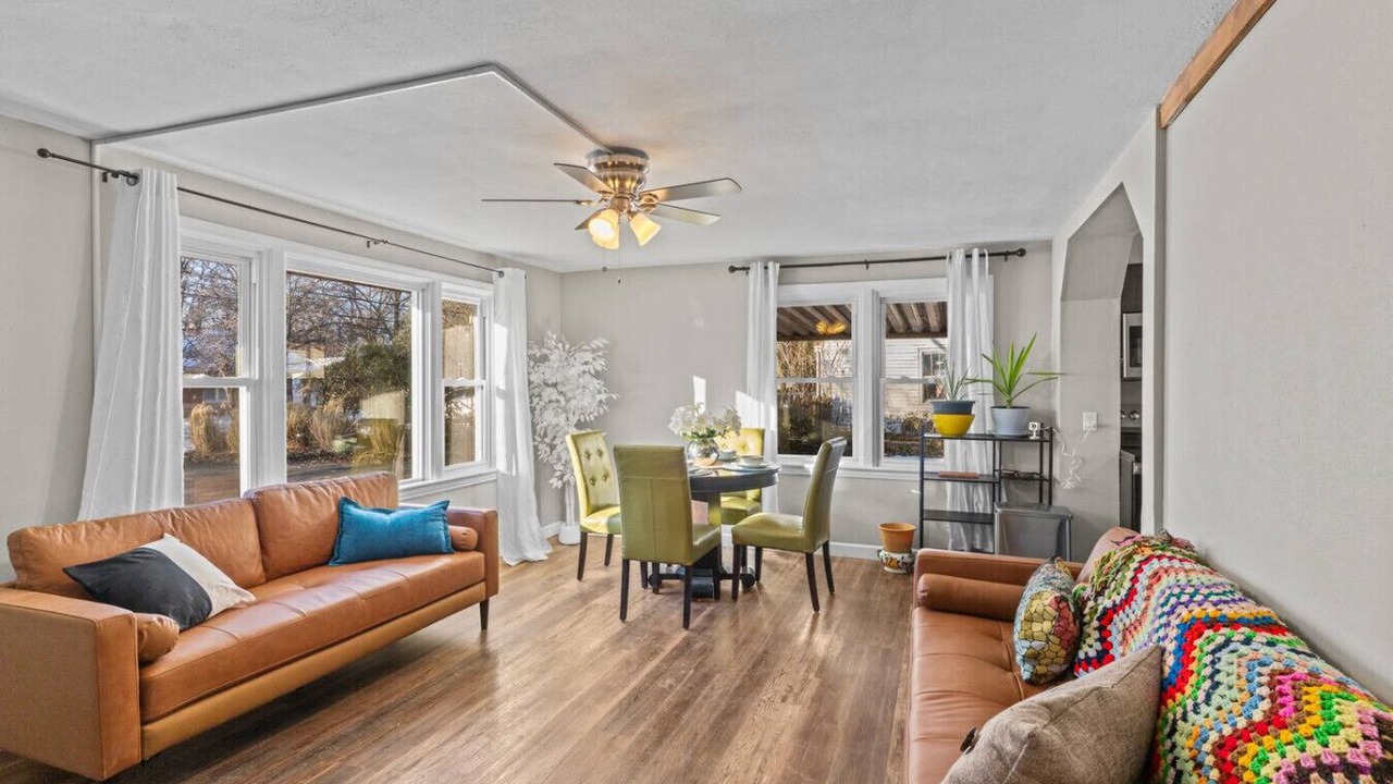 Photo of Bedroom in Maryland Heights