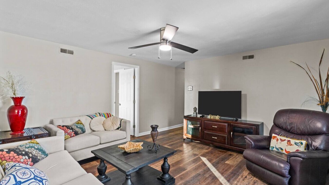 Photo of Bedroom in Maryland Heights