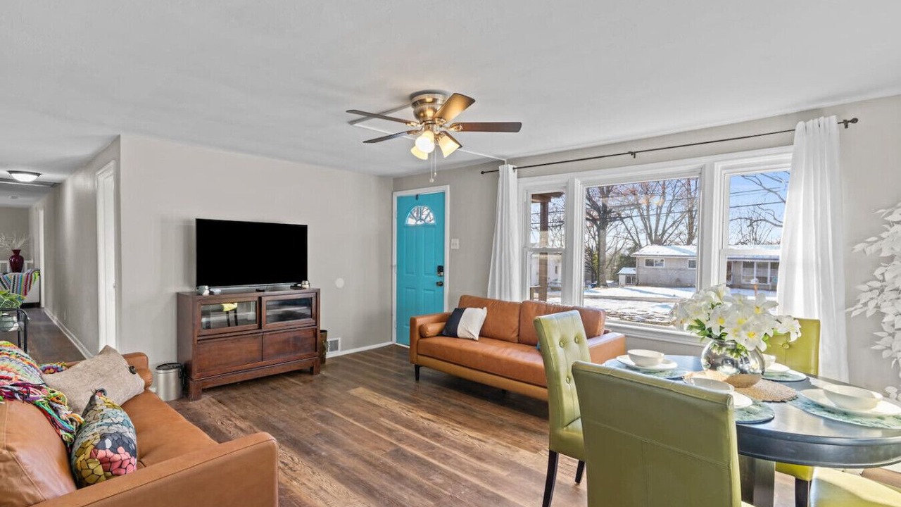 Photo of Bedroom in Maryland Heights