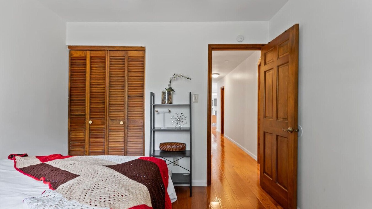 Photo of Bedroom in Eureka