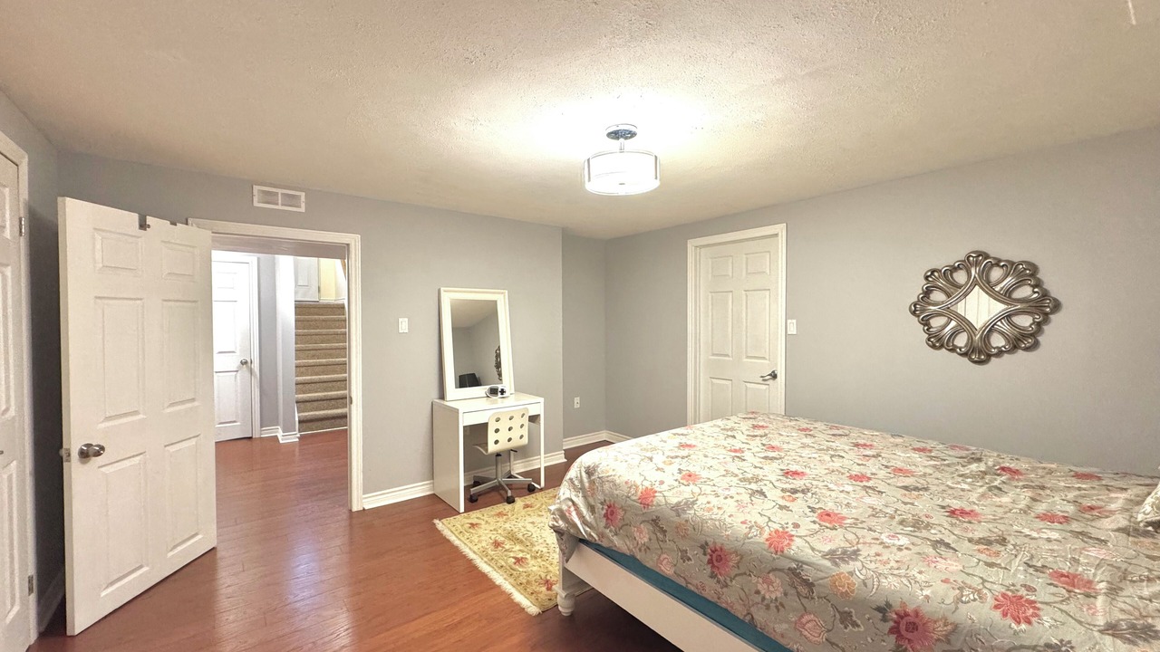 Photo of Bedroom in York Regional Municipality