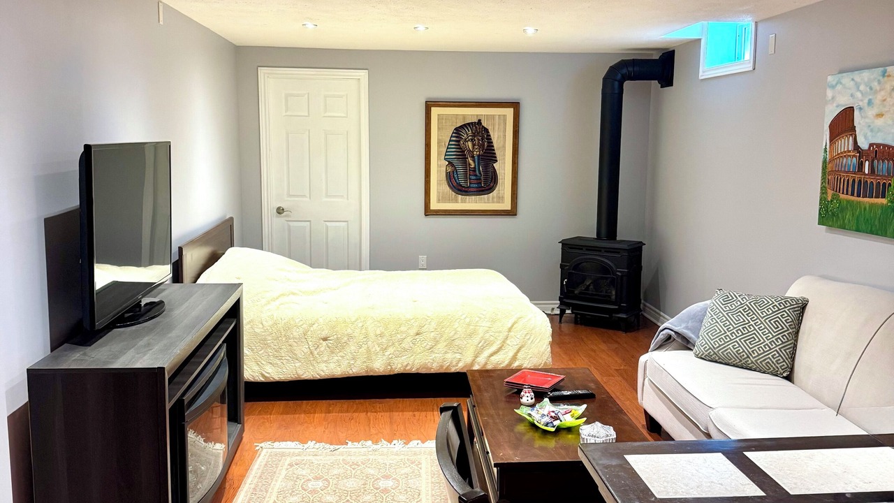 Photo of Bedroom in York Regional Municipality