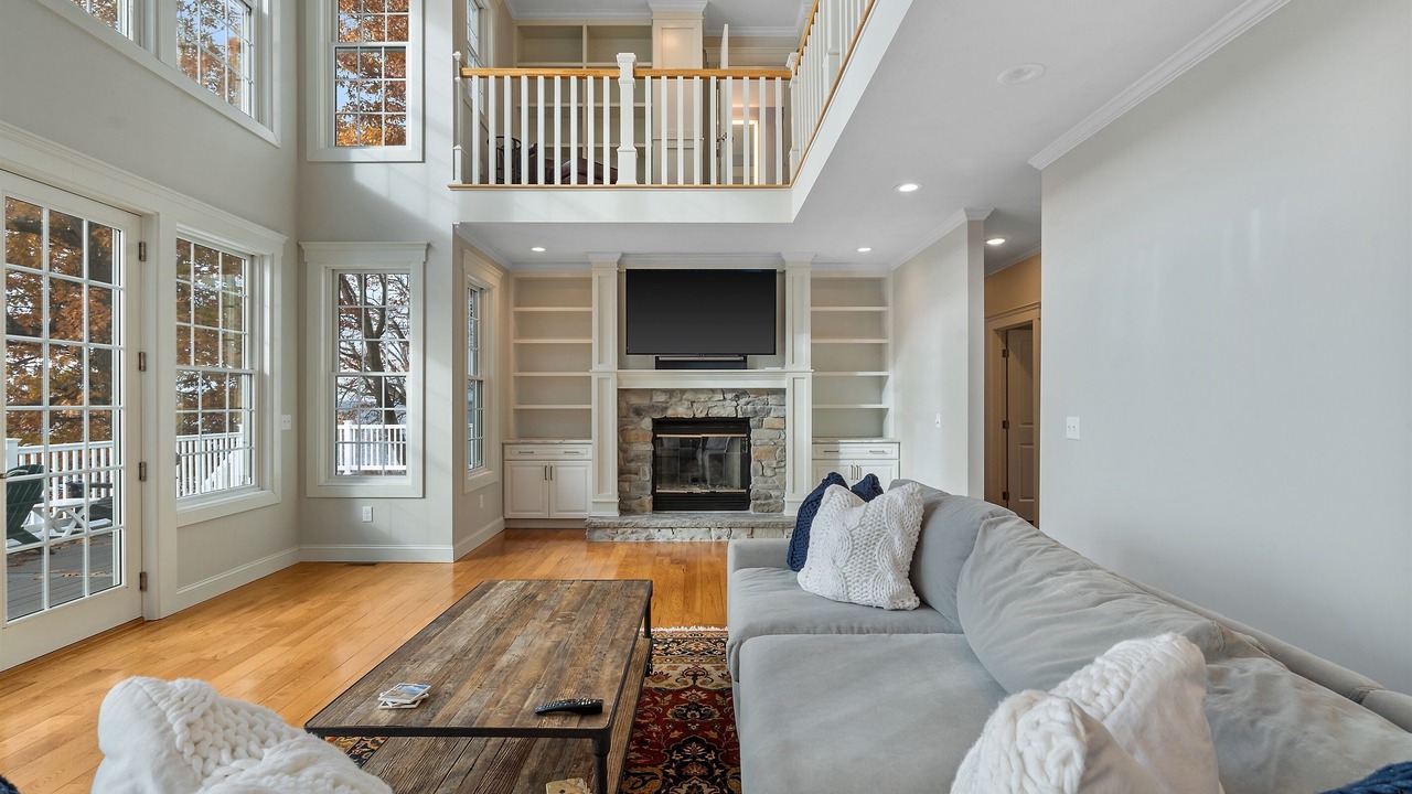 Photo of Livingroom in Cleveland