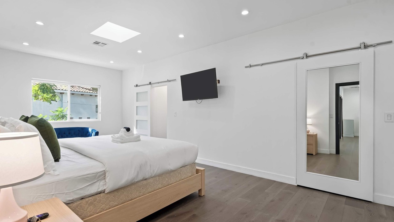 Photo of Bedroom in Sherman Oaks