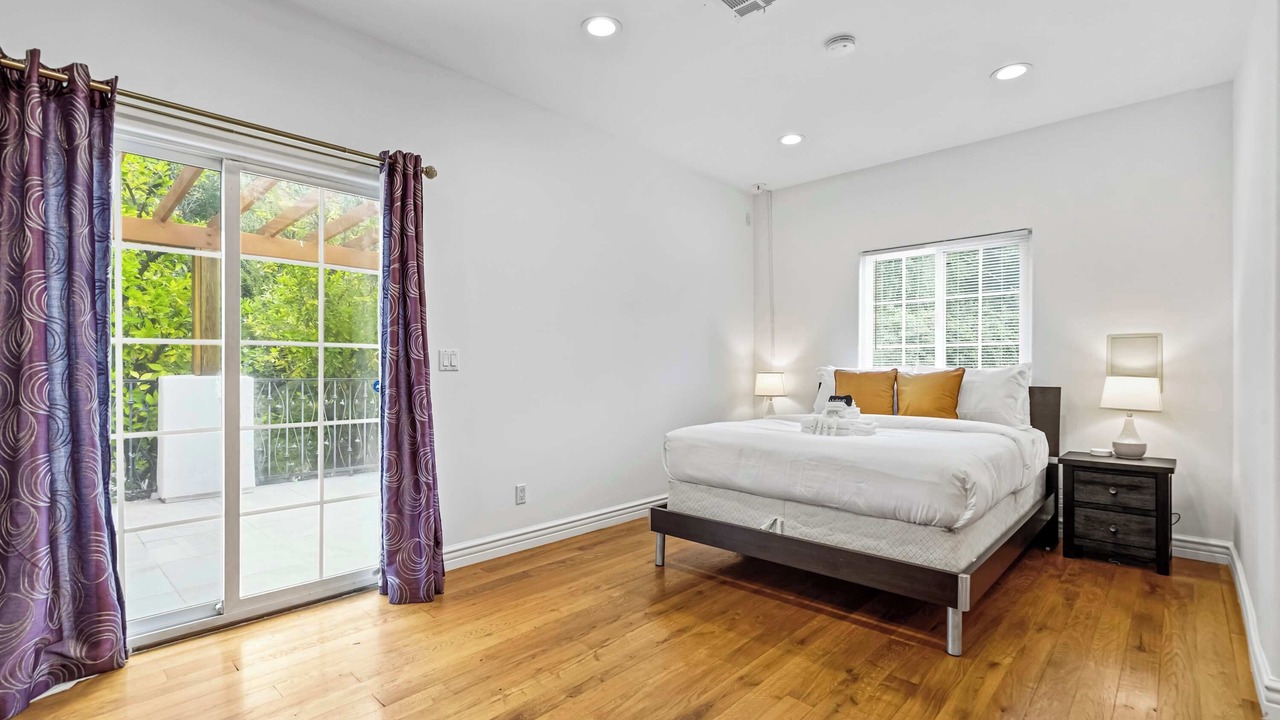 Photo of Bedroom in Sherman Oaks