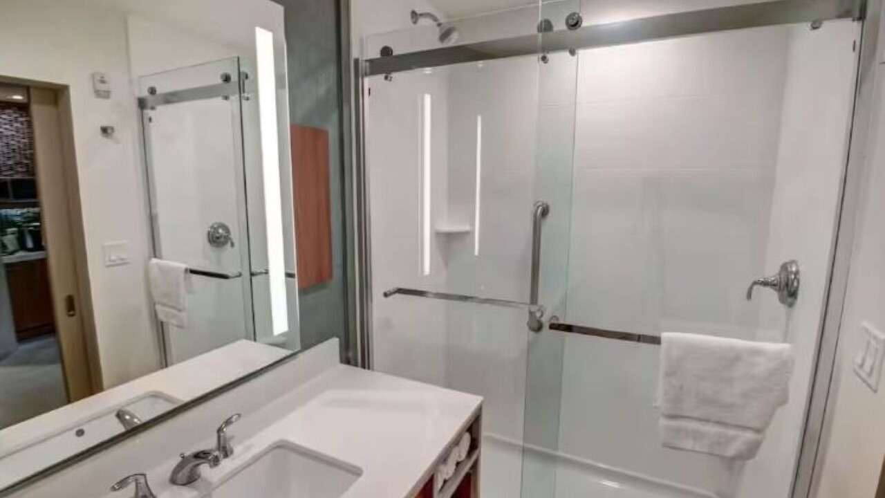 Photo of Bathroom in Wesley Chapel