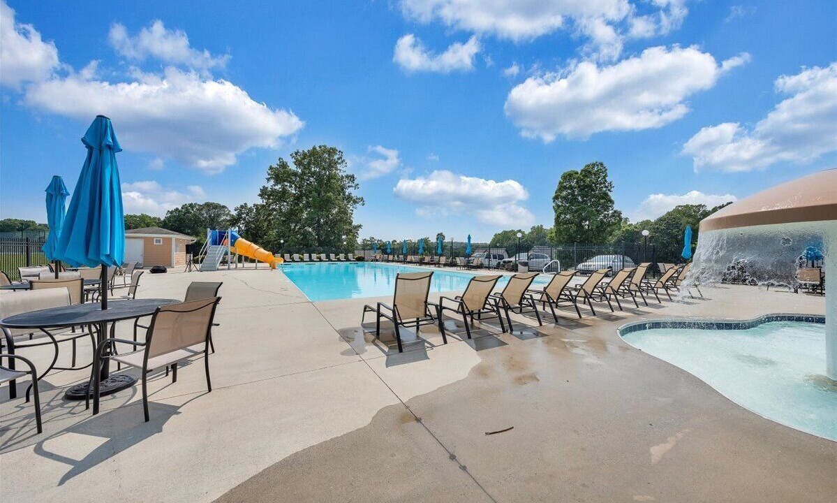 Photo of Outdoor in Smith Mountain Lake