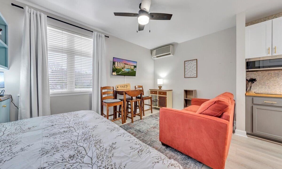 Photo of Bedroom in Smith Mountain Lake