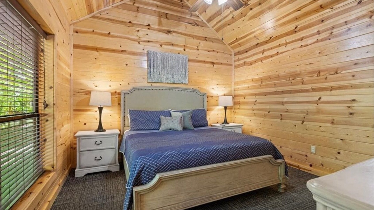 Photo of Bedroom in Broken Bow