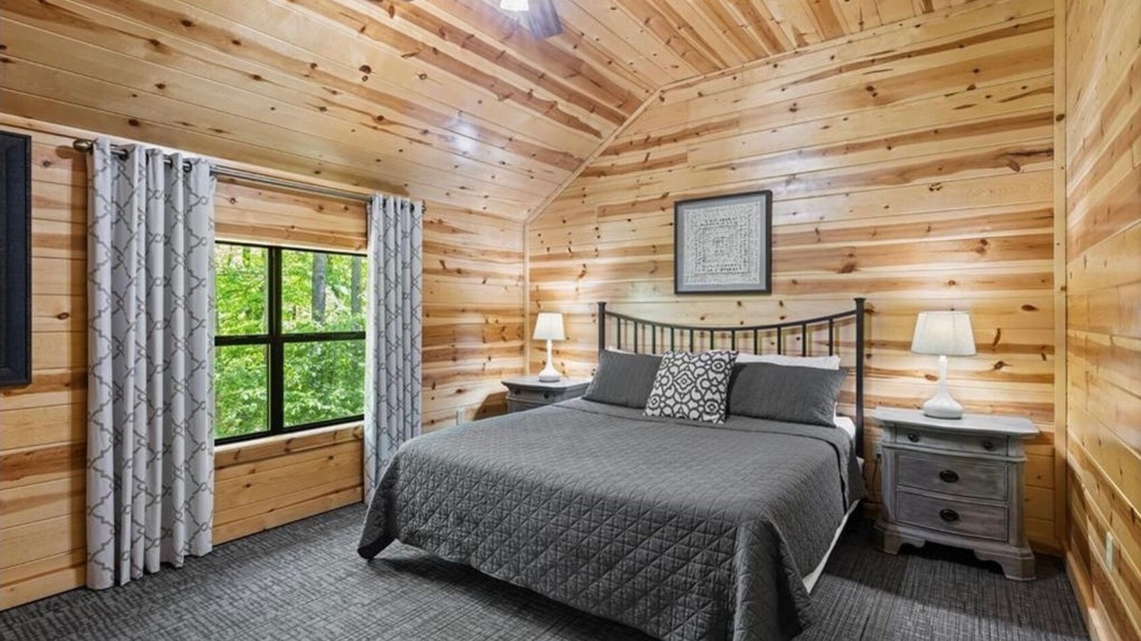 Photo of Bedroom in Broken Bow