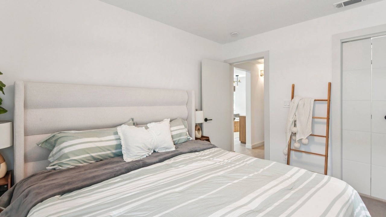 Photo of Bedroom in Redington Beach