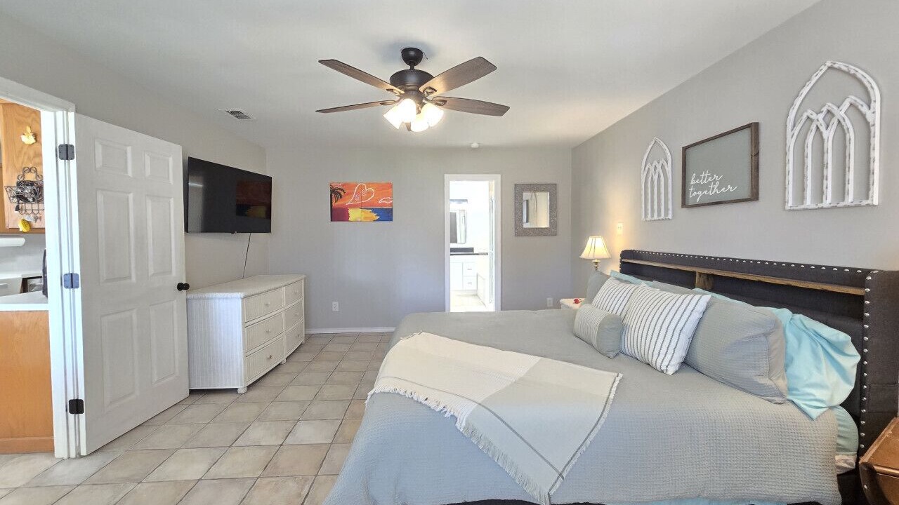 Photo of Bedroom in Leon County