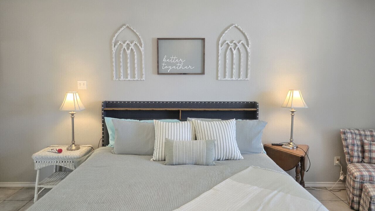 Photo of Bedroom in Leon County