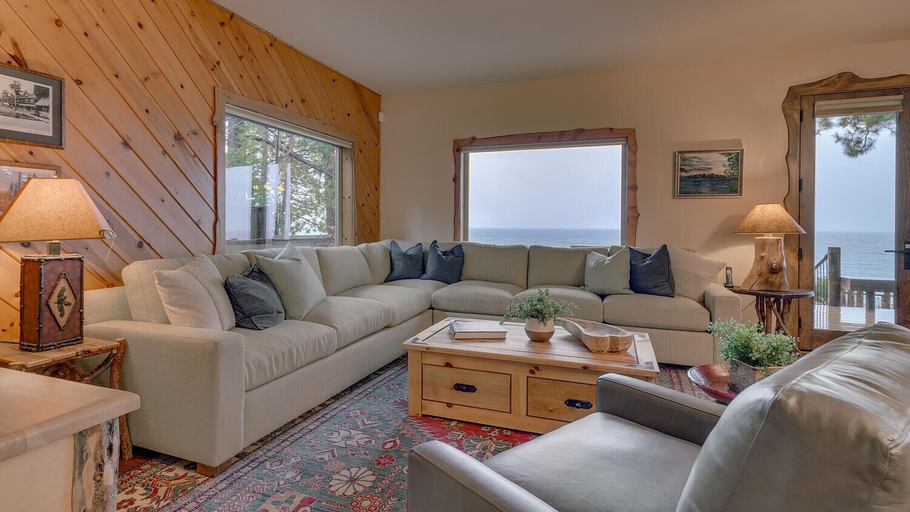 Photo of Livingroom in Lake Forest
