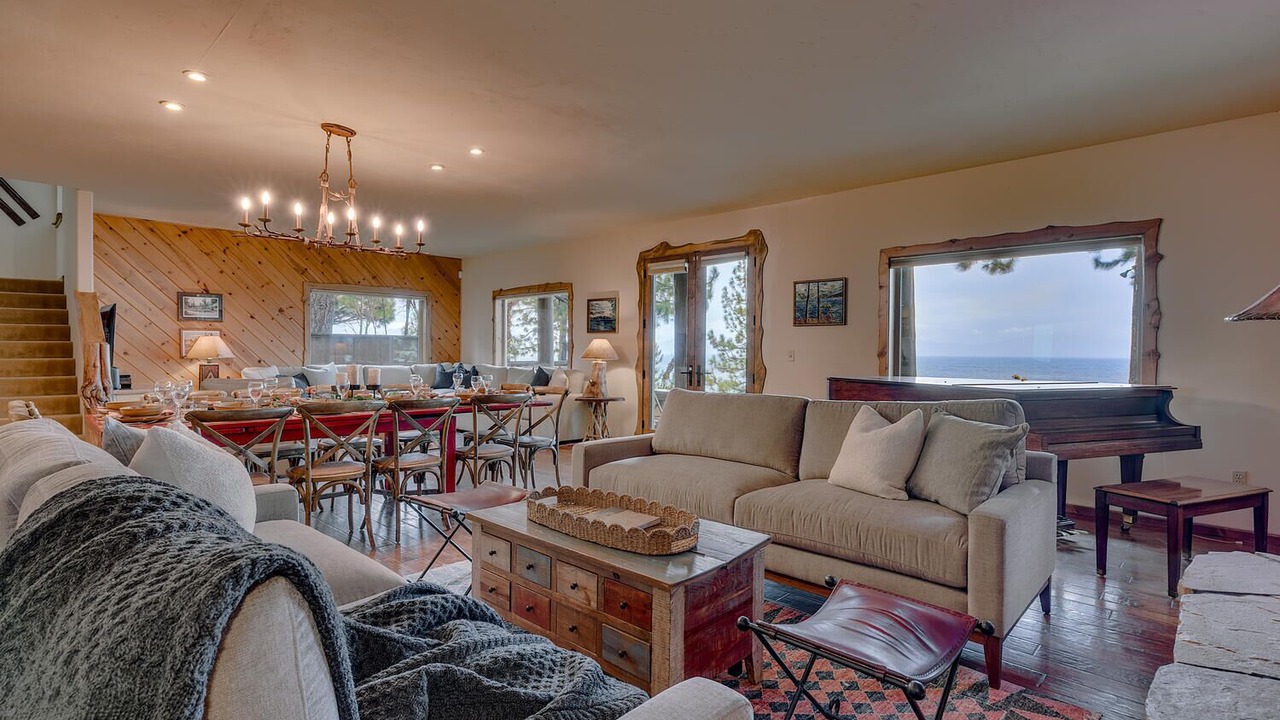 Photo of Livingroom in Lake Forest