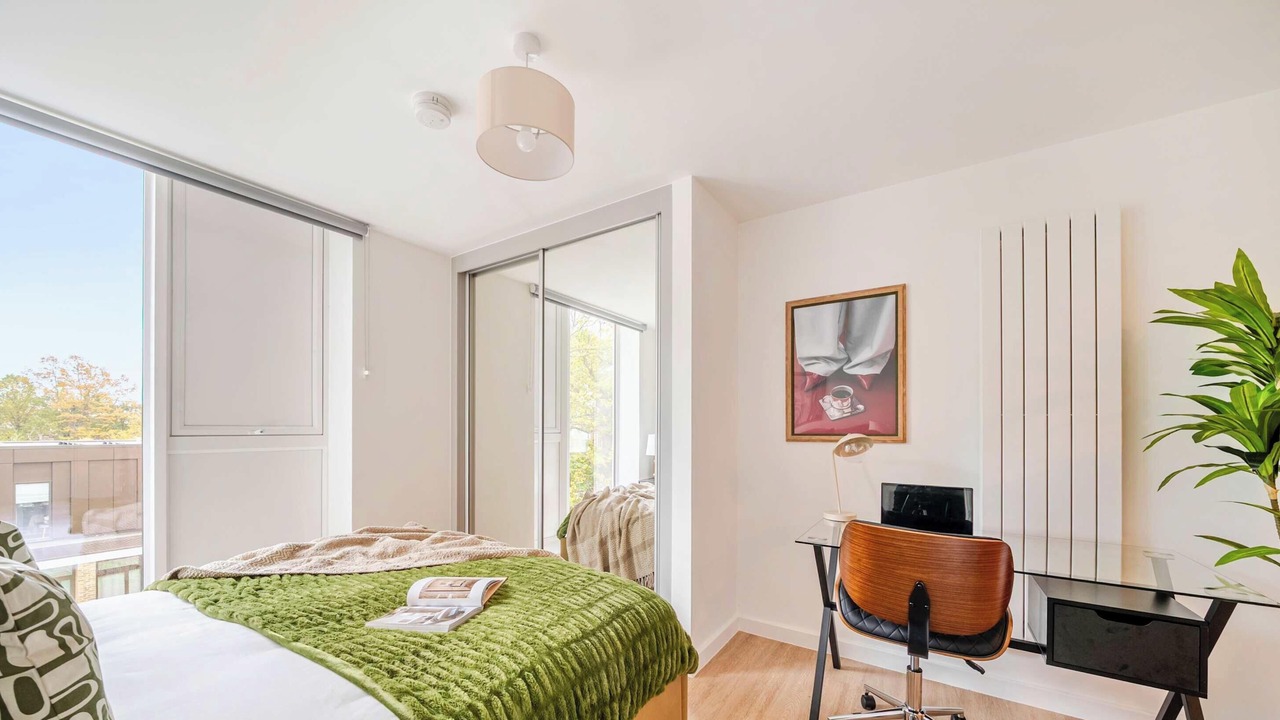 Photo of Patio Balcony in Walton-on-Thames