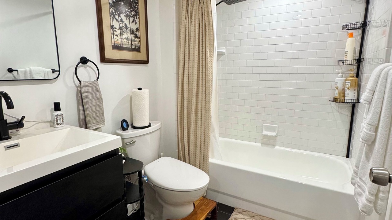 Photo of Bathroom in Hunters Point