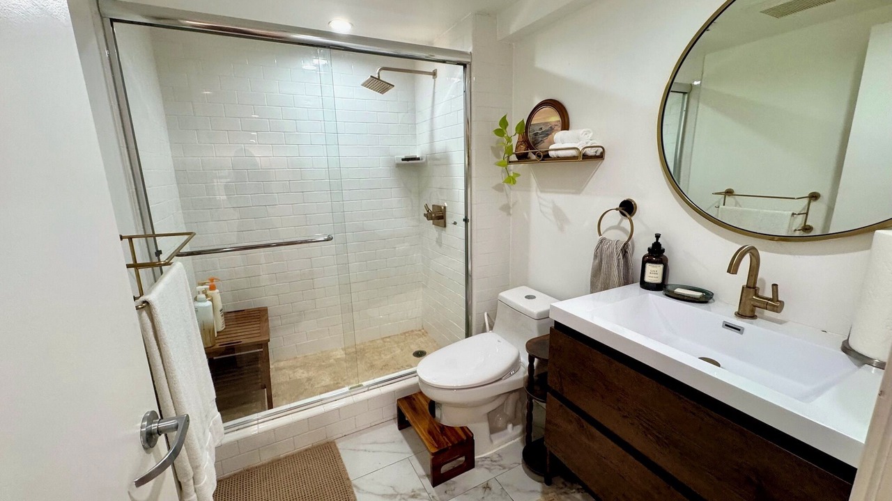 Photo of Bathroom in Hunters Point