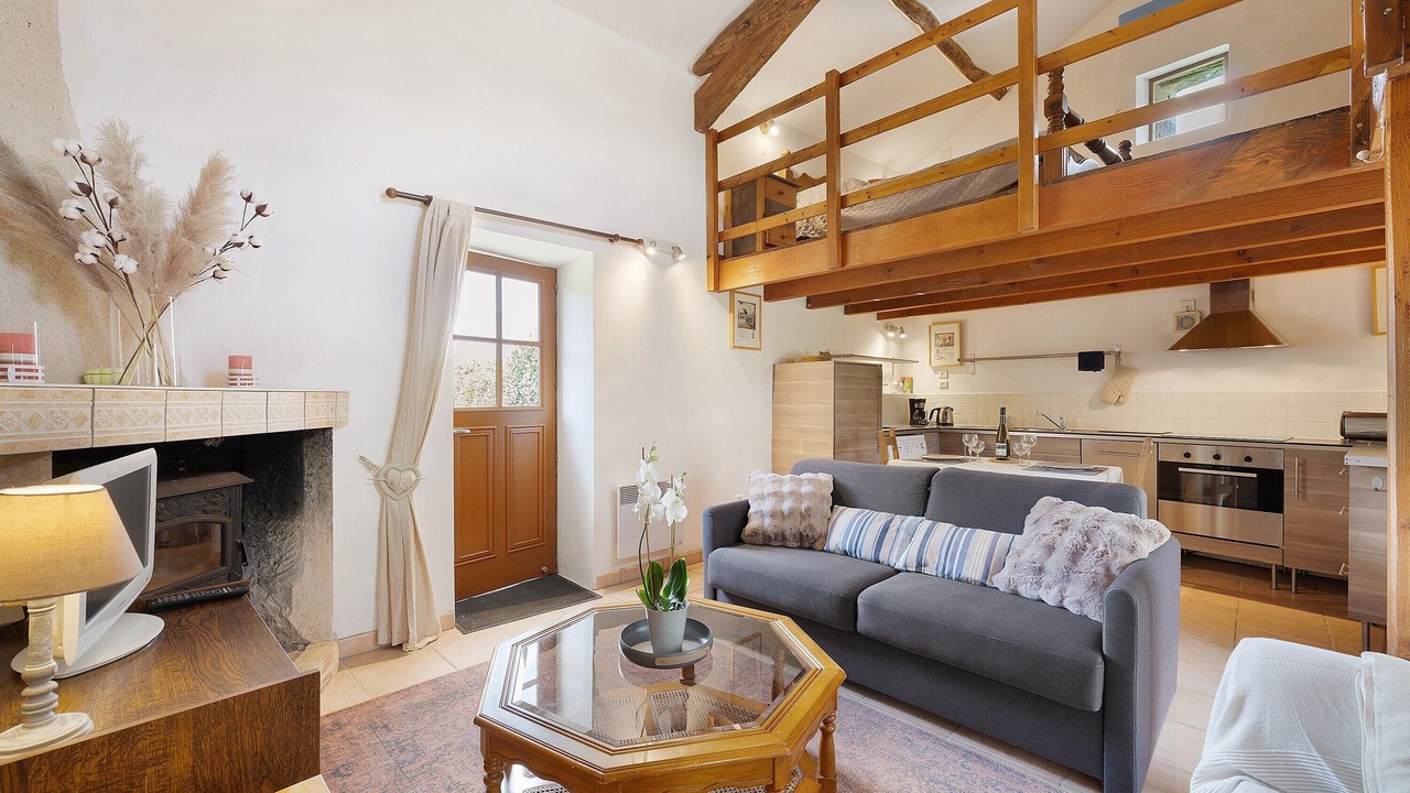 Photo of Livingroom in Saint-Juire-Champgillon