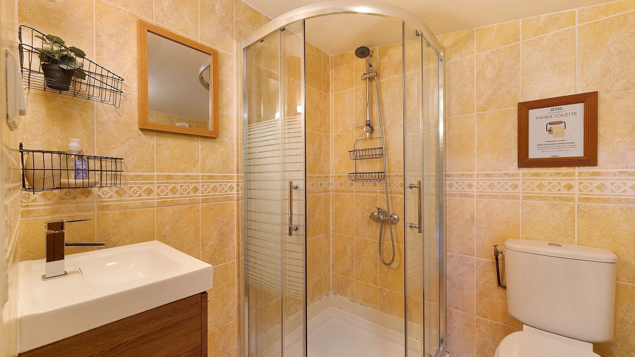 Photo of Bathroom in Saint-Juire-Champgillon