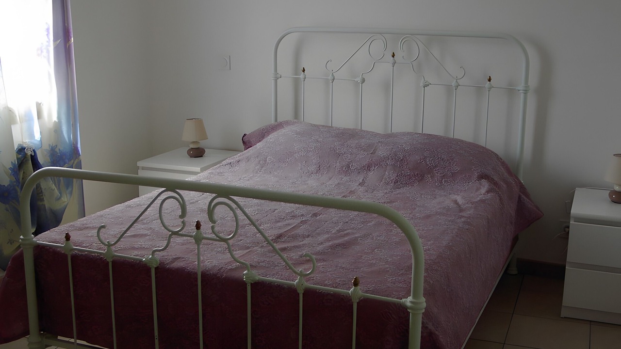 Photo of Bedroom in Crots