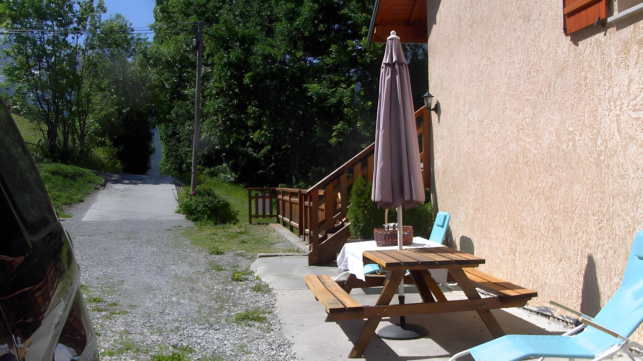 Photo of Outdoor in Crots