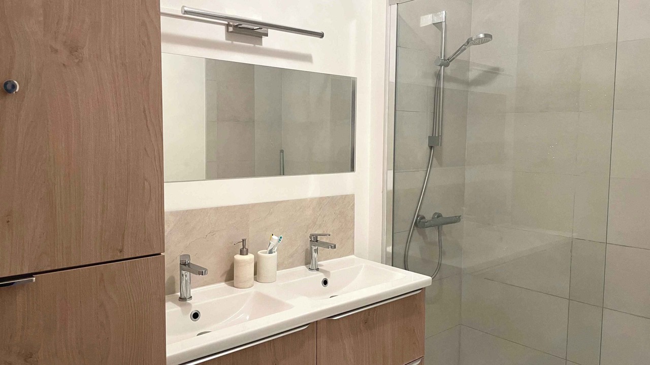 Photo of Bathroom in Quartier de la Goutte-d'Or