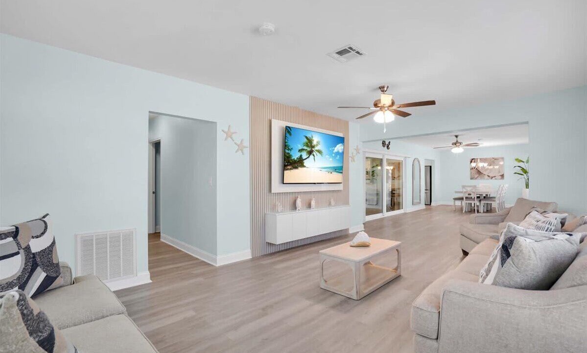 Photo of Bedroom in Edgewater