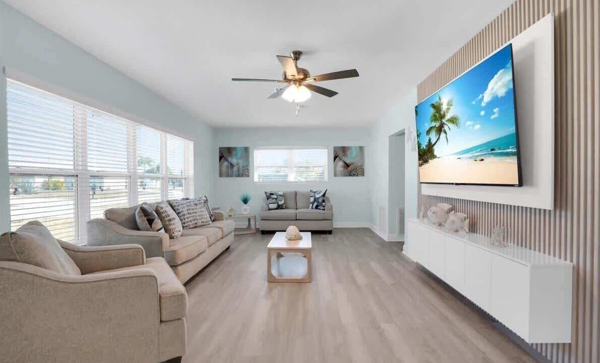 Photo of Bedroom in Edgewater