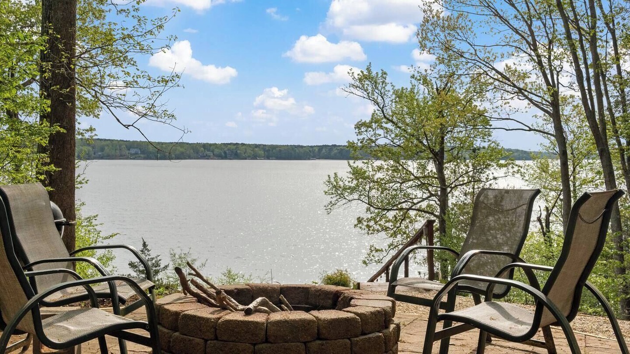 Photo of Outdoor in Bracey
