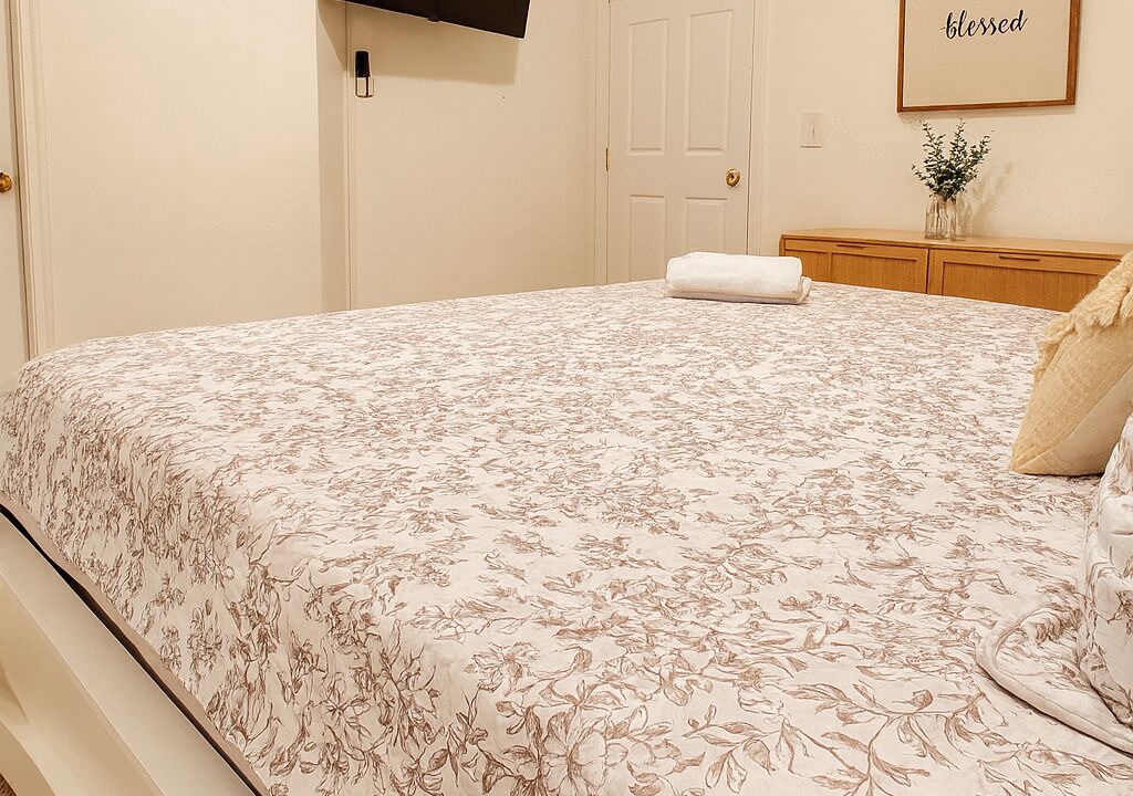 Photo of Bedroom in Lawrenceville