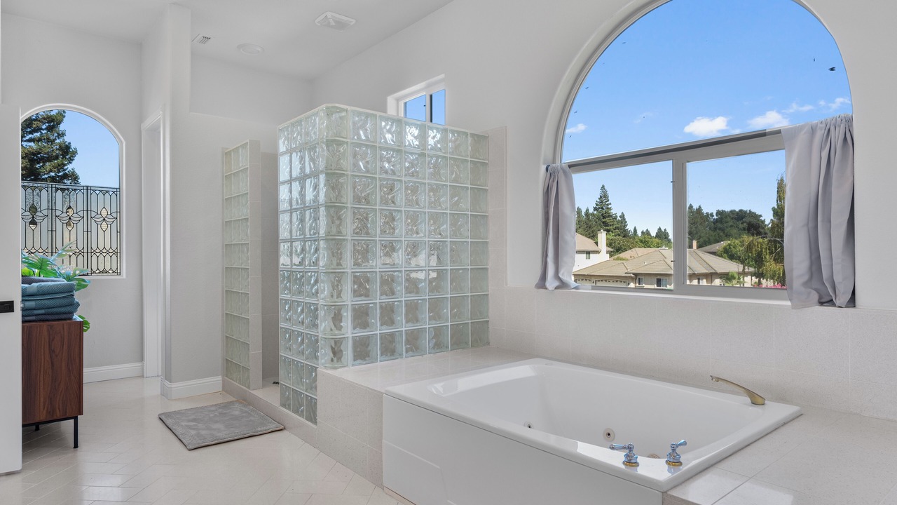 Photo of Bathroom in Pocket