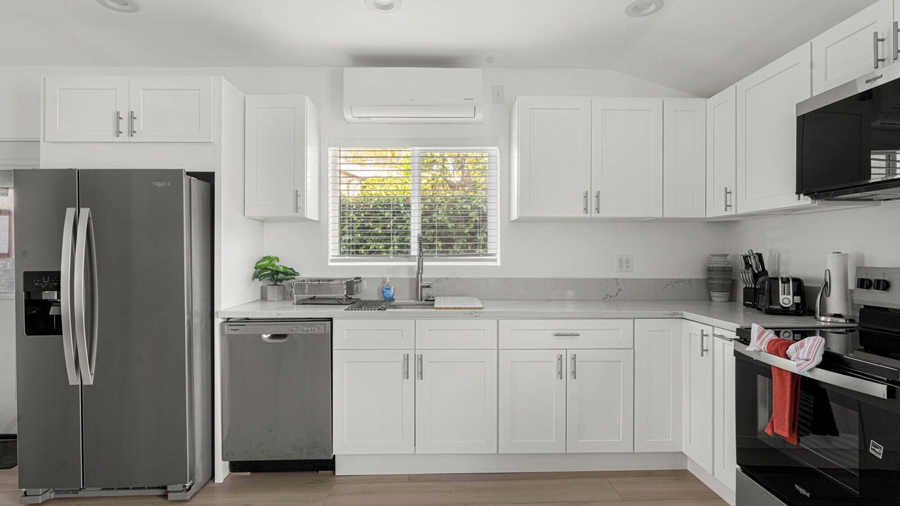 Photo of Kitchen in Canoga Park
