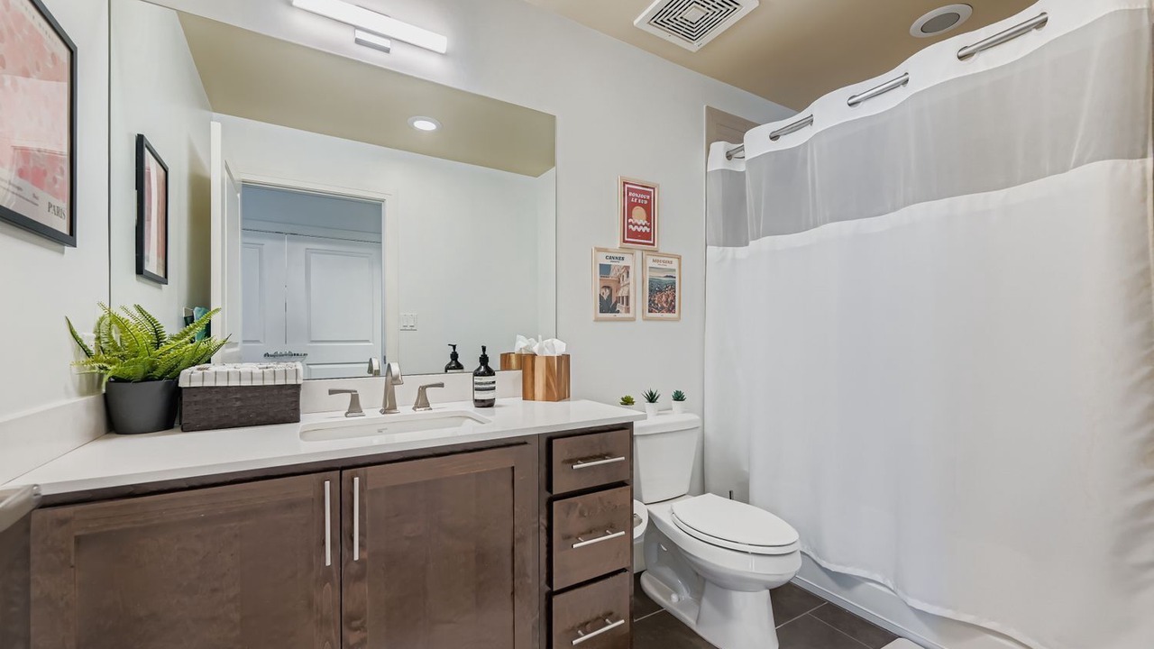 Photo of Bathroom in Central Boulder