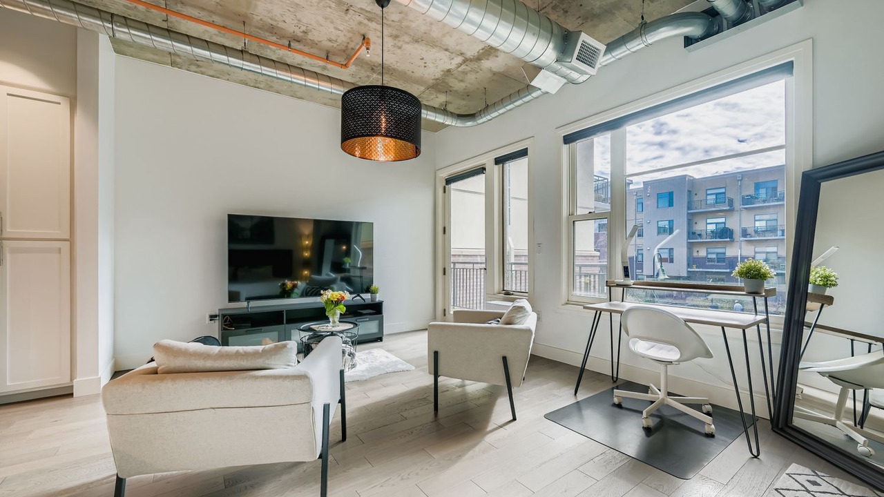 Photo of Livingroom in Central Boulder