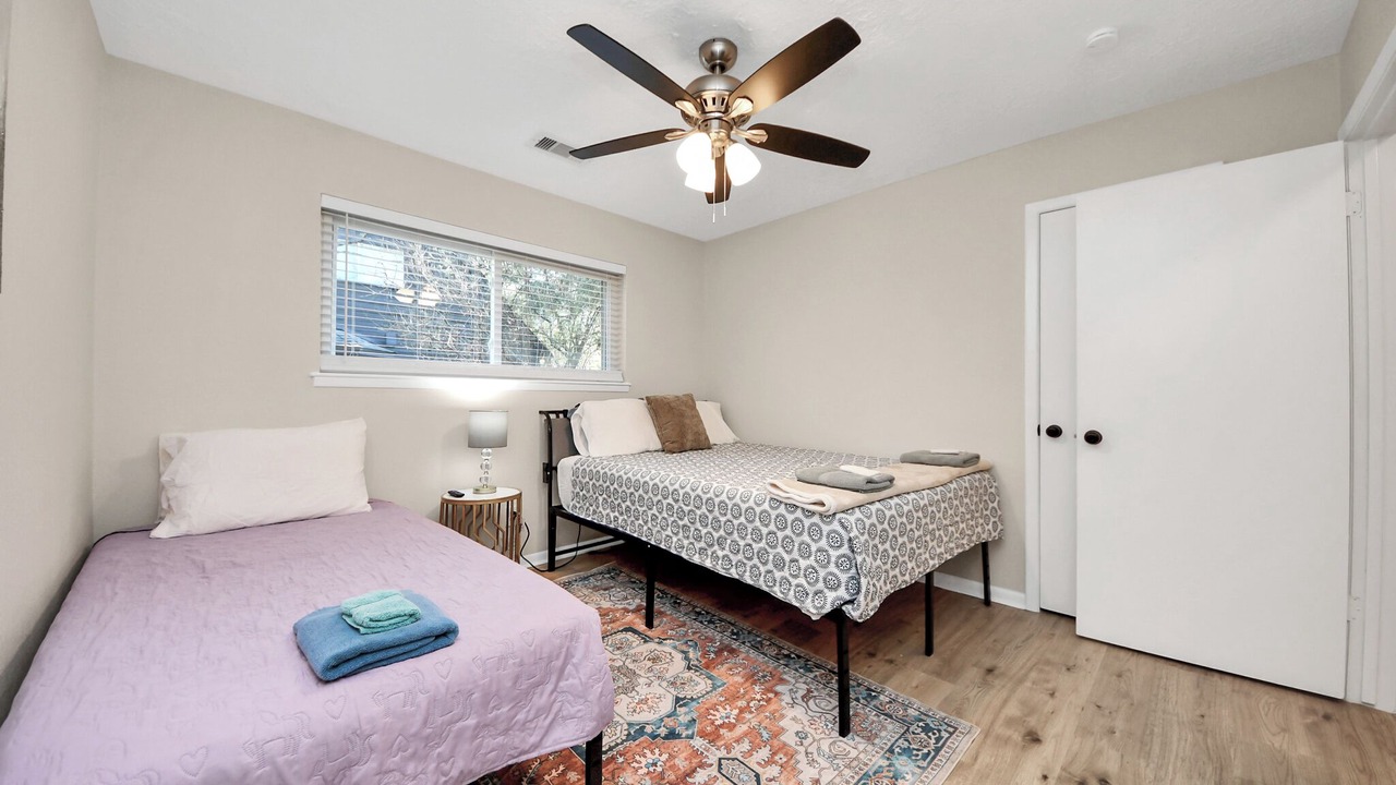 Photo of Bedroom in Oak Ridge North