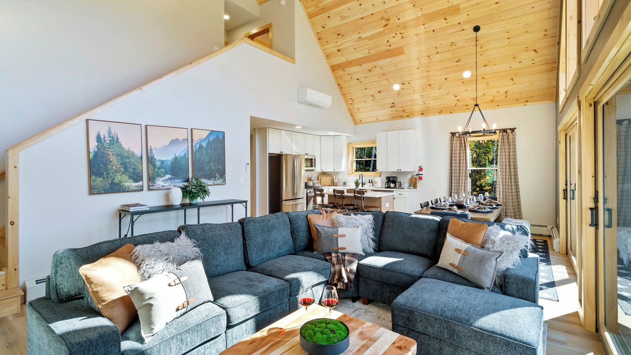 Photo of Livingroom in Bethel