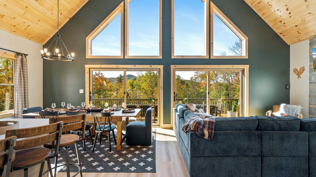 Photo of Livingroom in Bethel