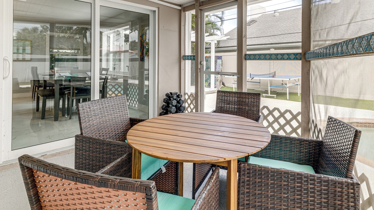 Photo of Outdoor in Tropic Palms