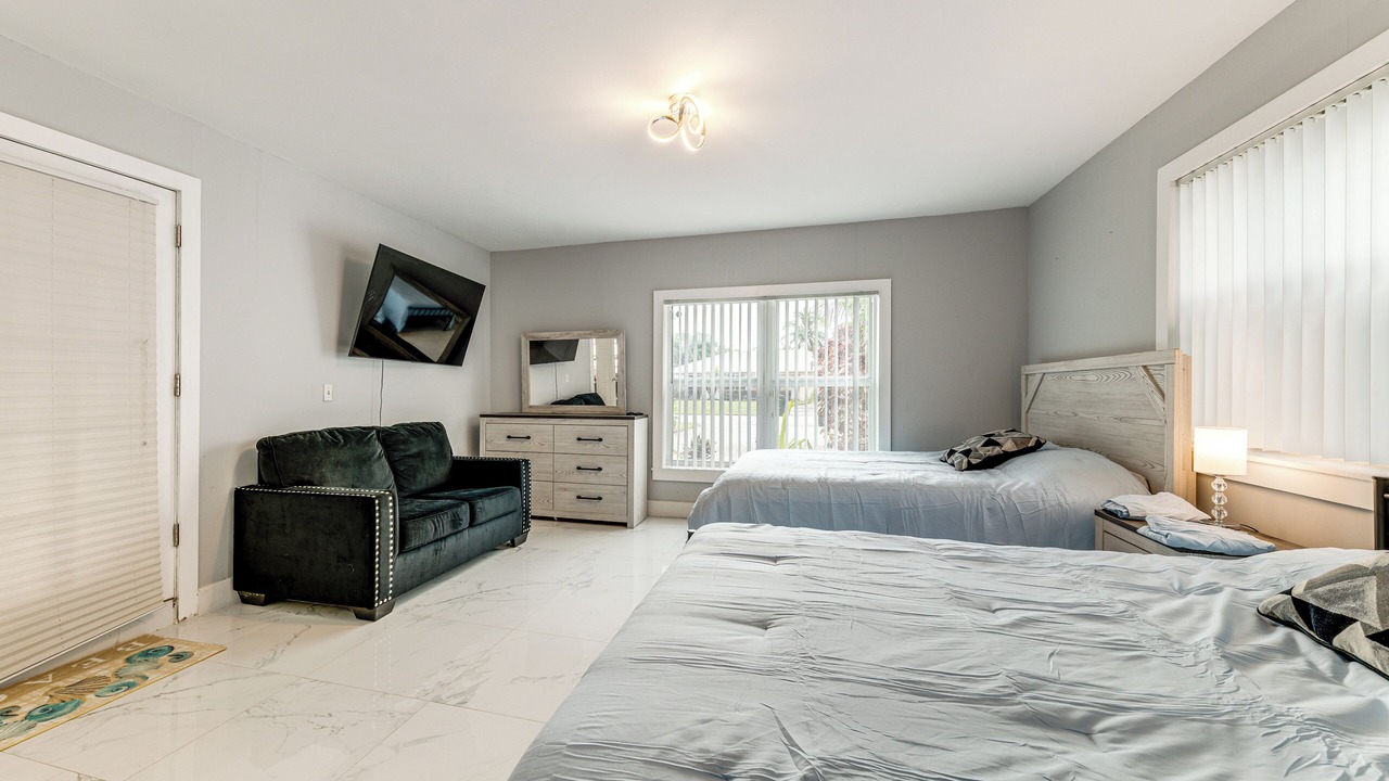 Photo of Bedroom in Tropic Palms