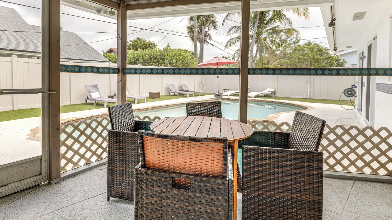 Photo of Outdoor in Tropic Palms
