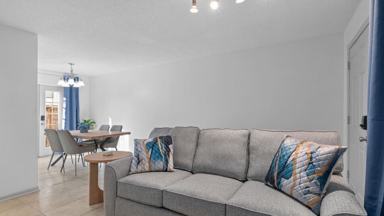 Photo of Livingroom in Bayshore Gardens