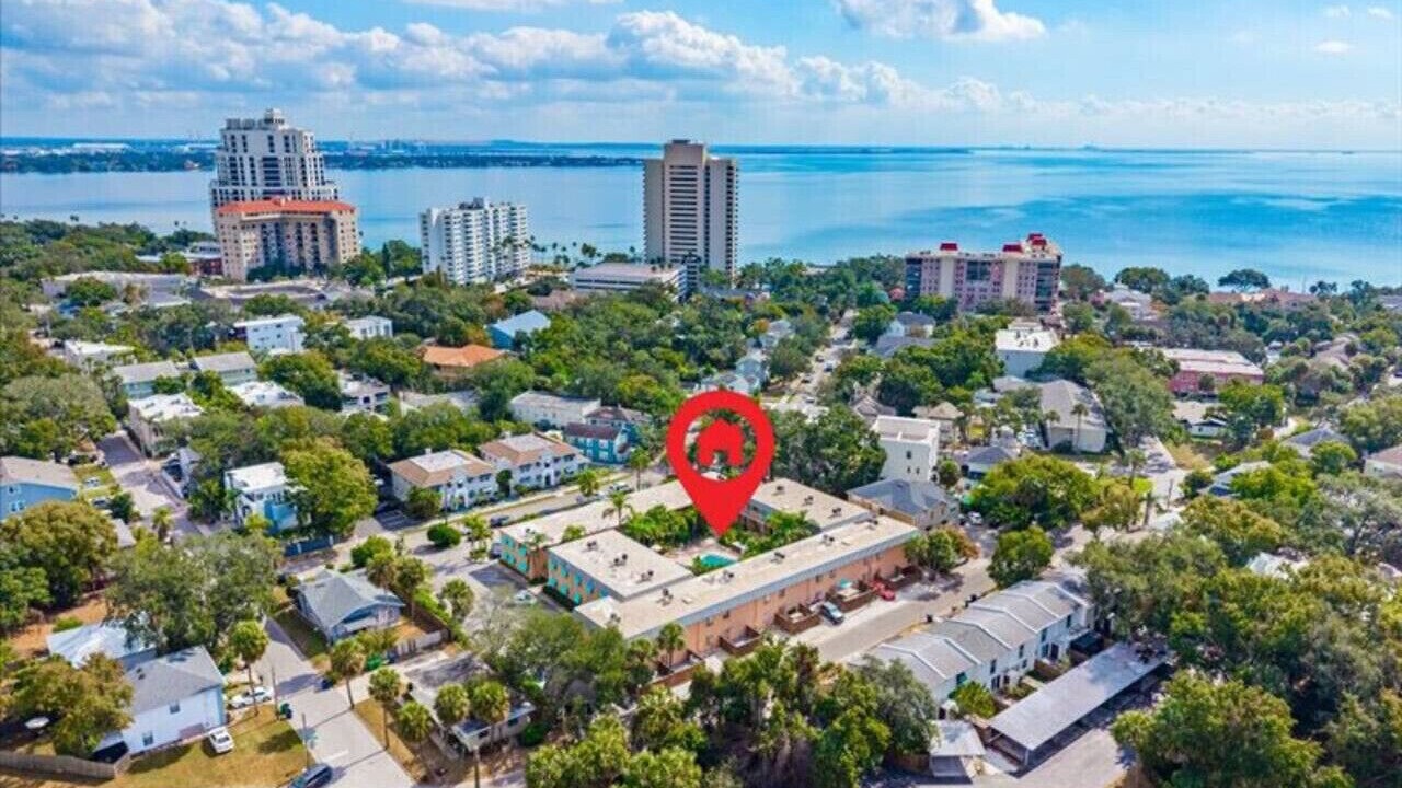 Photo of Outdoor in Bayshore Gardens