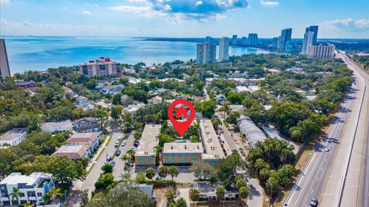 Photo of Outdoor in Bayshore Gardens