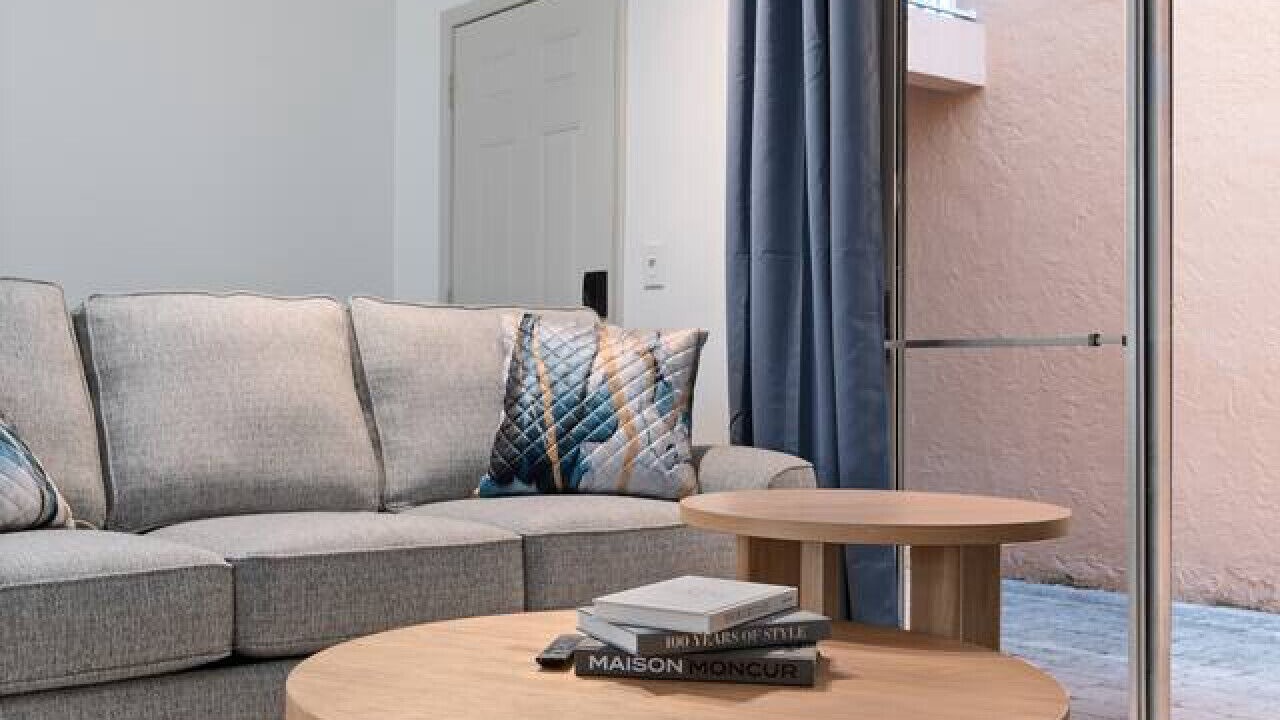 Photo of Livingroom in Bayshore Gardens