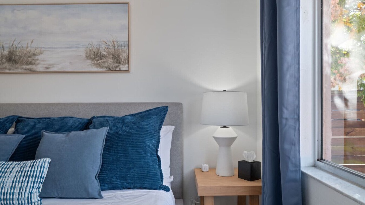 Photo of Bedroom in Bayshore Gardens