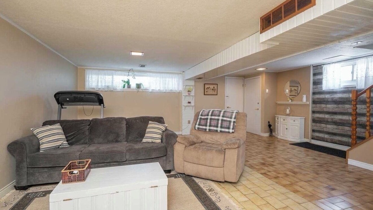 Photo of Livingroom in Downsview